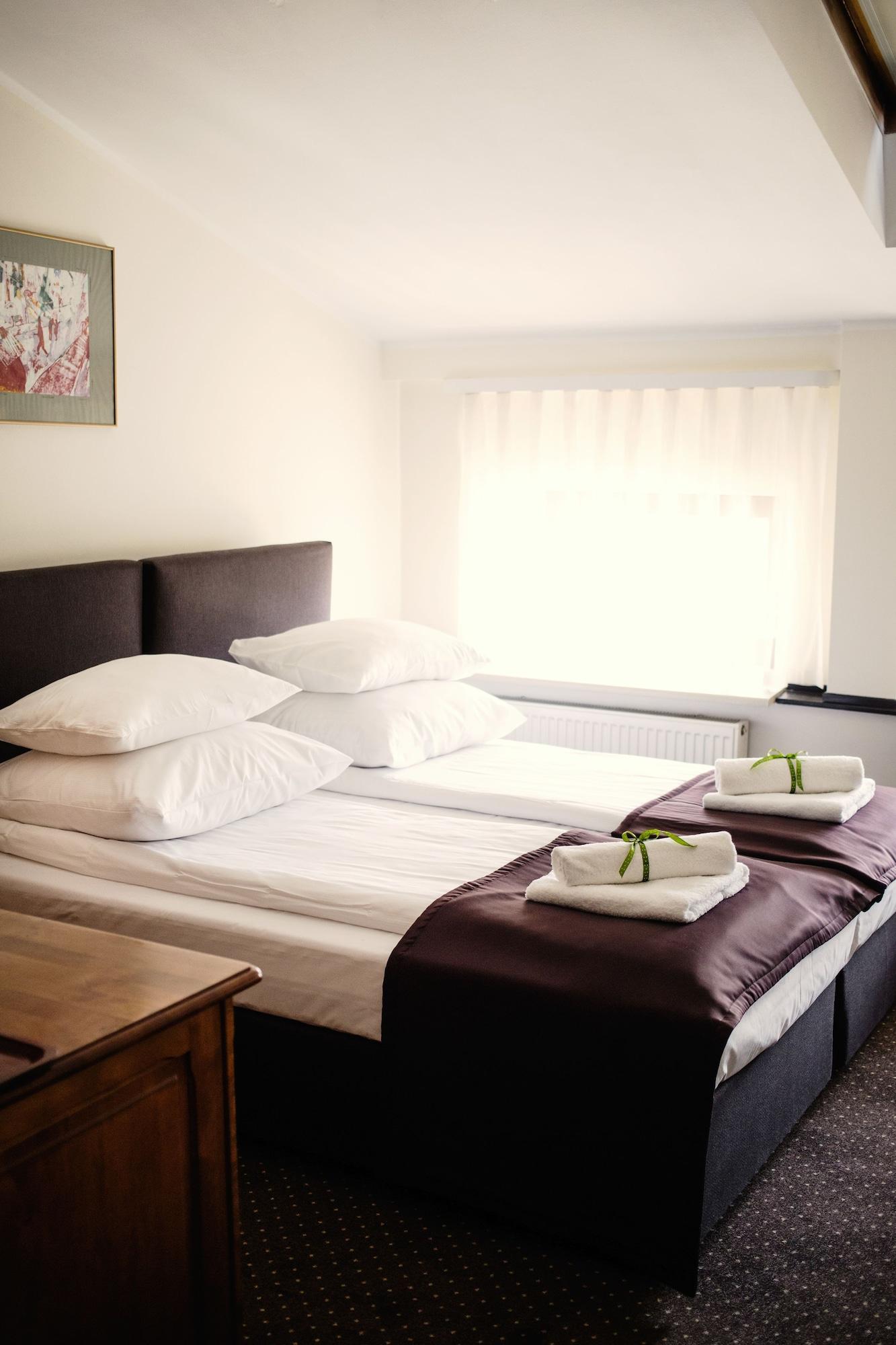 Hotel Eden Krakow Bagian luar foto