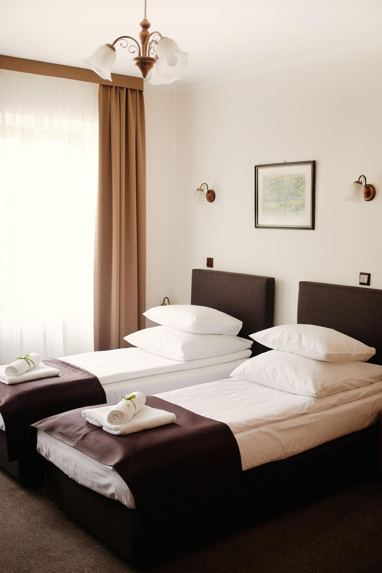 Hotel Eden Krakow Bagian luar foto